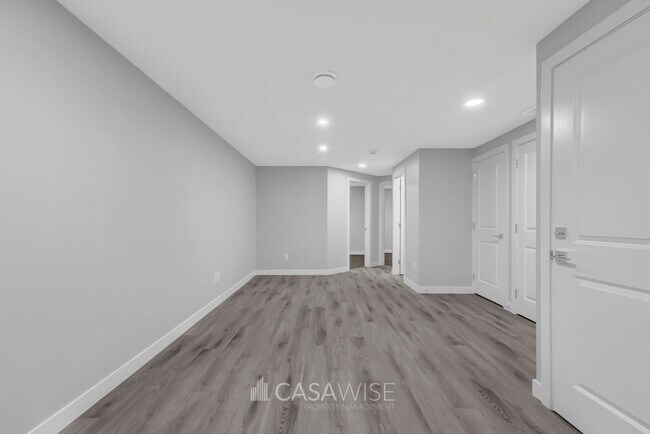 Photo - 9348-9154 154 St Unit Bsmt