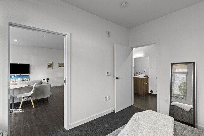 Range Apartments
