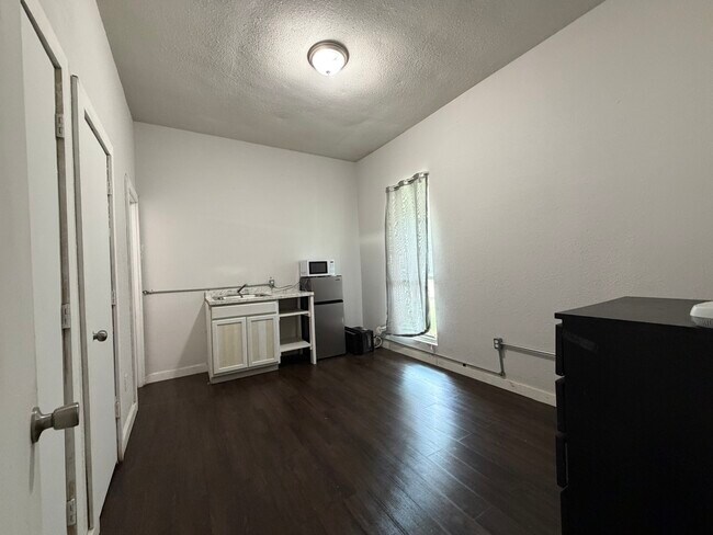 Photo - 1211 W Park Ave Unit 101