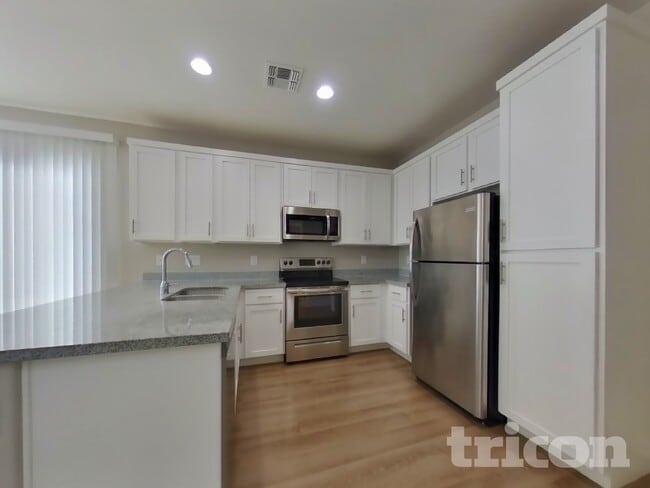 Photo - 2929 N 28th St