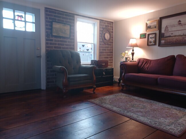 Photo - 105 W Main St Townhome