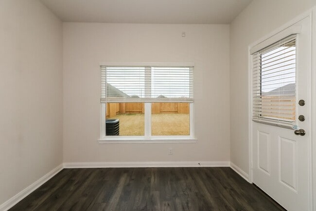 Photo - 420 Polly Grv Dr