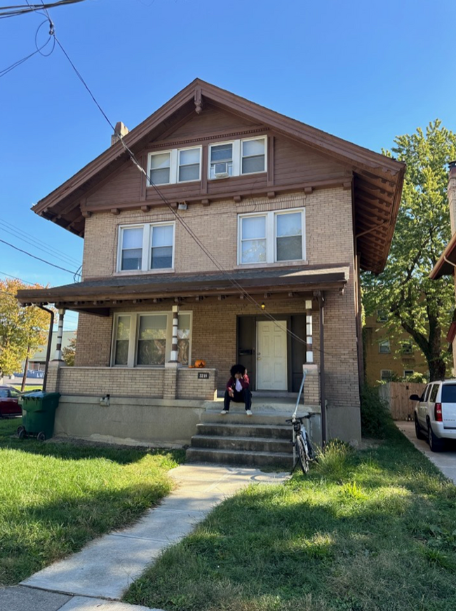 Building Photo - 7 Bedroom House Located in Clifton Near UC...