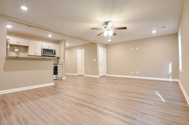 135 Country Ln