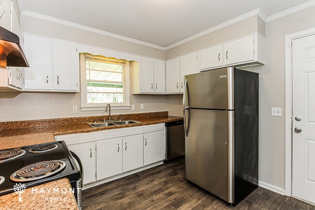 Photo - 3 Bedroom Brick Home