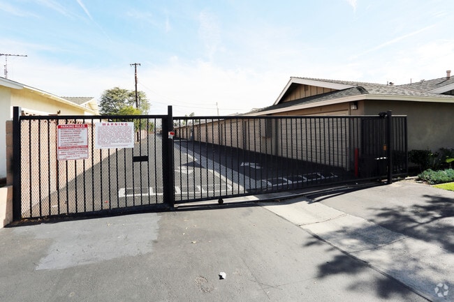 Photo - Normandy Park Apartments