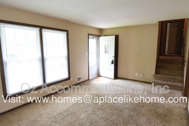 Photo - 9001 Kentucky Ave