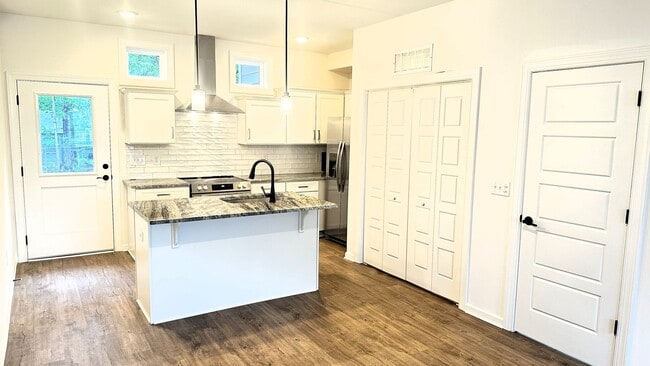 Photo - Gorgeous Luxury Style Townhome, Minutes fr... Unit 103