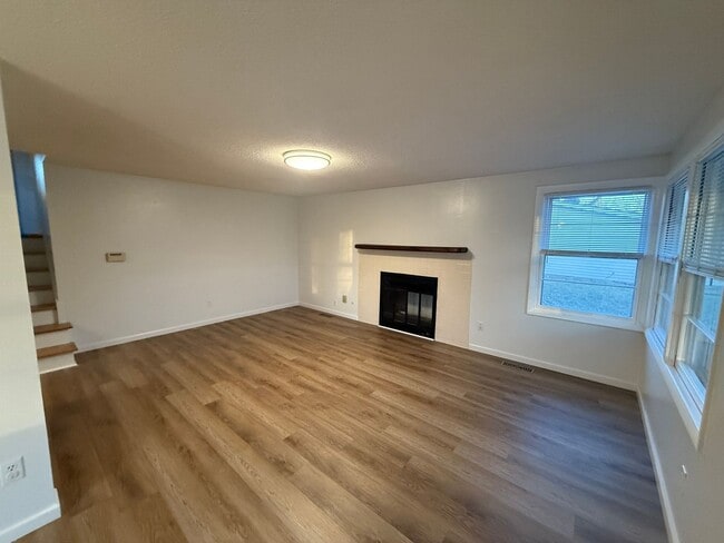 Photo - 3415 Collegiate Ct