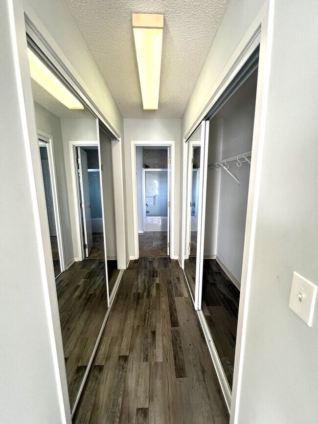 3 BR/2bath/Carport/Fenced Yard/ No carpet Rental House Rental in