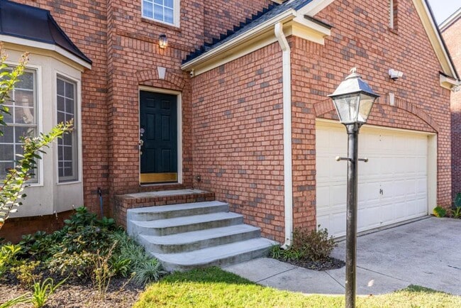 Photo - 1759 Regency Park Walk