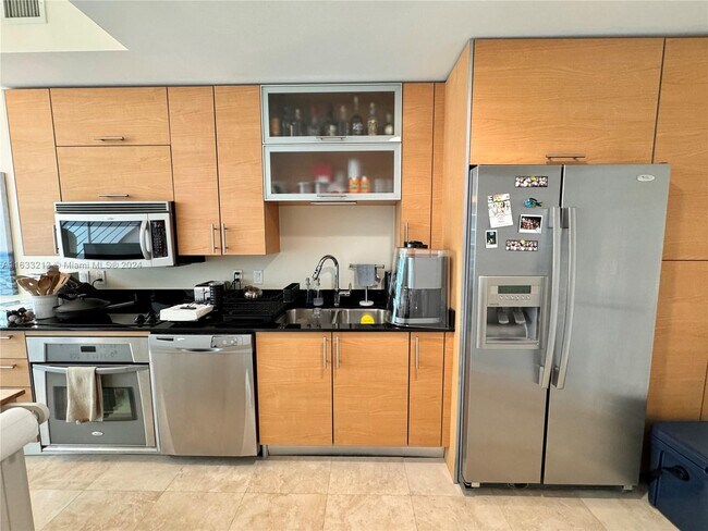 Photo - 60 SW 13th St