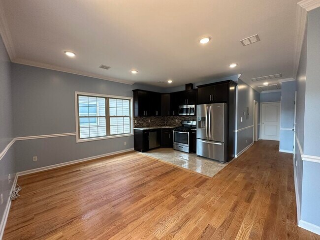 Photo - 306 Winfield Ave Unit 2