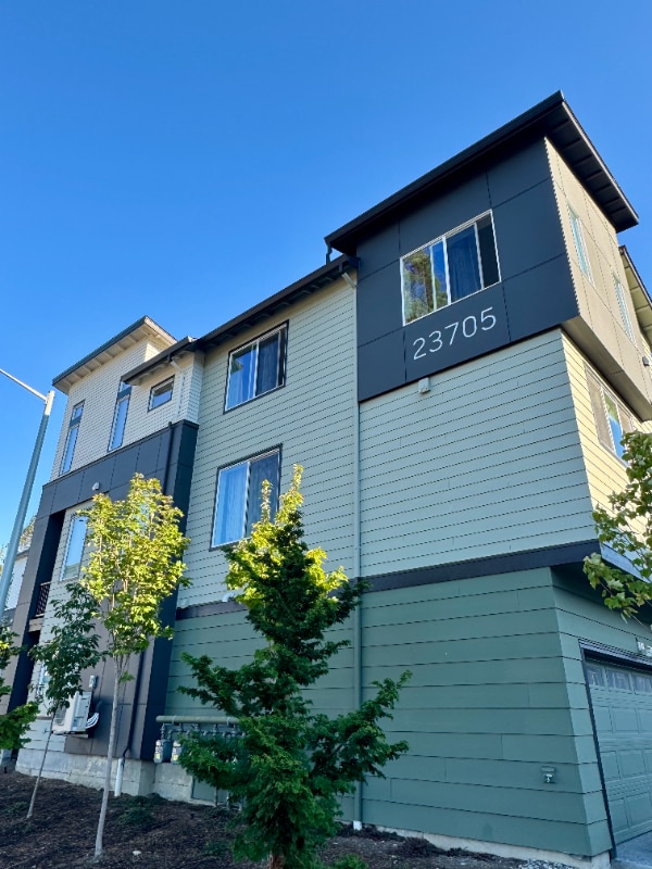 Building Photo - 23705 8th Dr SE Rental