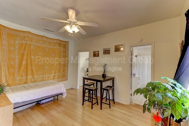 Photo - 35 Ashton St