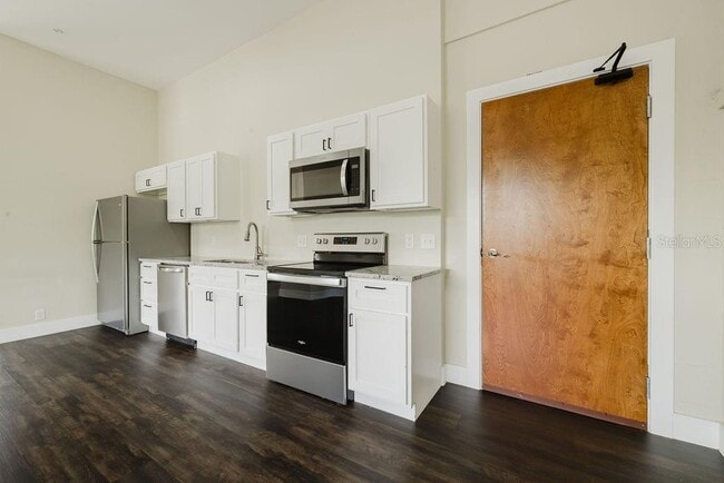 Photo - 306 W Wisconsin Ave Unit 209