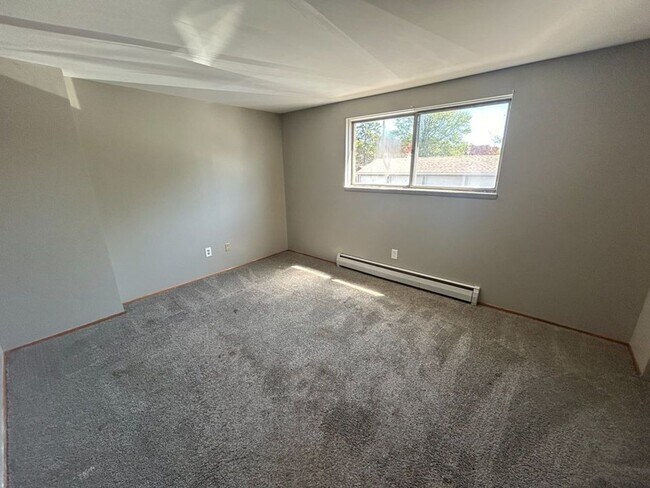 Cedarwood Apartments