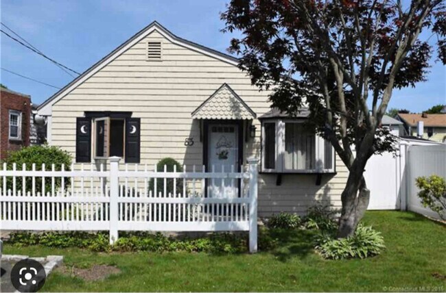 Photo - 83 George St