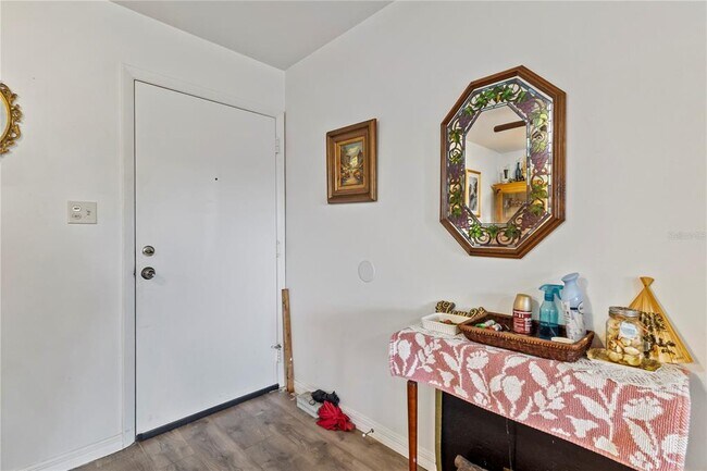 Photo - 21280 Brinson Ave Unidad 220