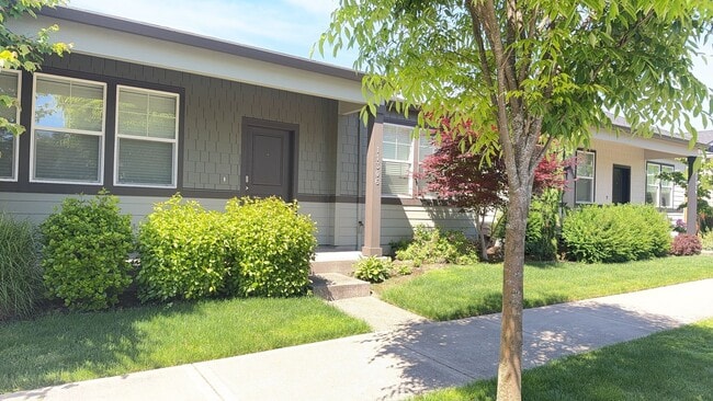 Building Photo - Spacious Vancouver Home Near Shopping, Parks & Convenient Commuter Routes