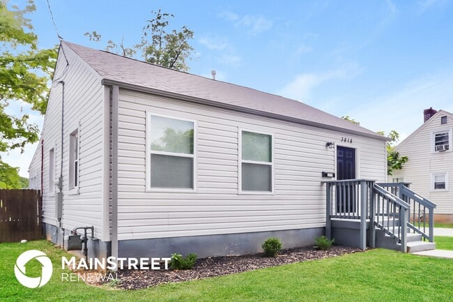 Photo - 3818 Bank St