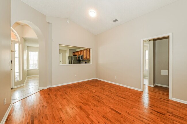 Photo - 2877 Sutton Estates Cir N