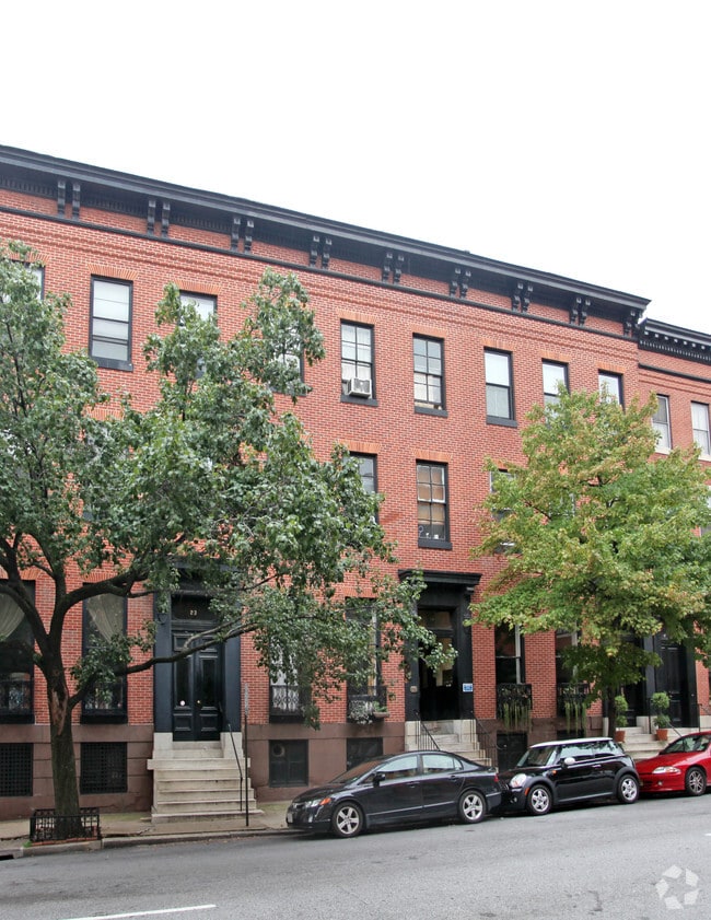 Photo - 21 E Eager St
