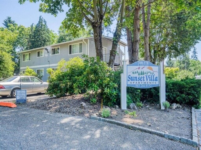 Building Photo - Ground-Level Apartment Available Now at Sunset Villa! Unit 360