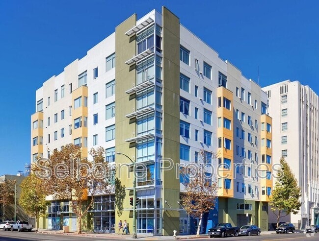 Building Photo - 1401 Jackson St Rental