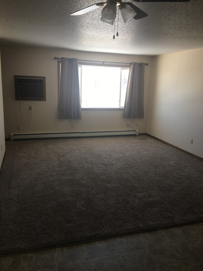 Kaeding Apartments - 337