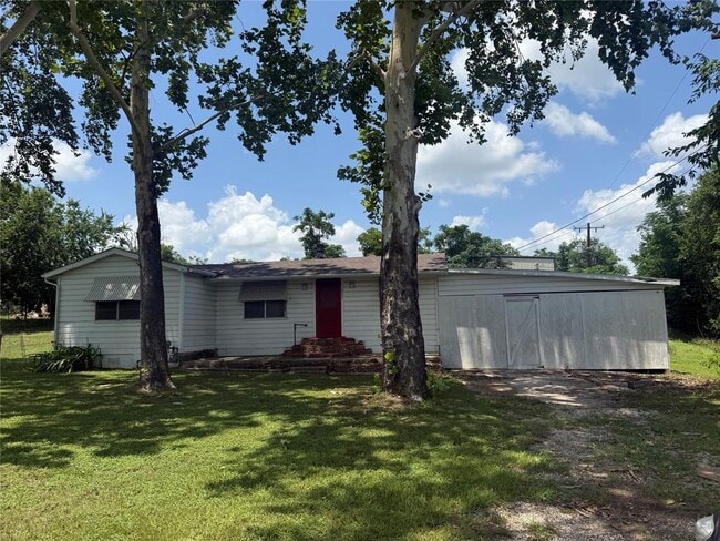 Building Photo - 1825 E Pierce St