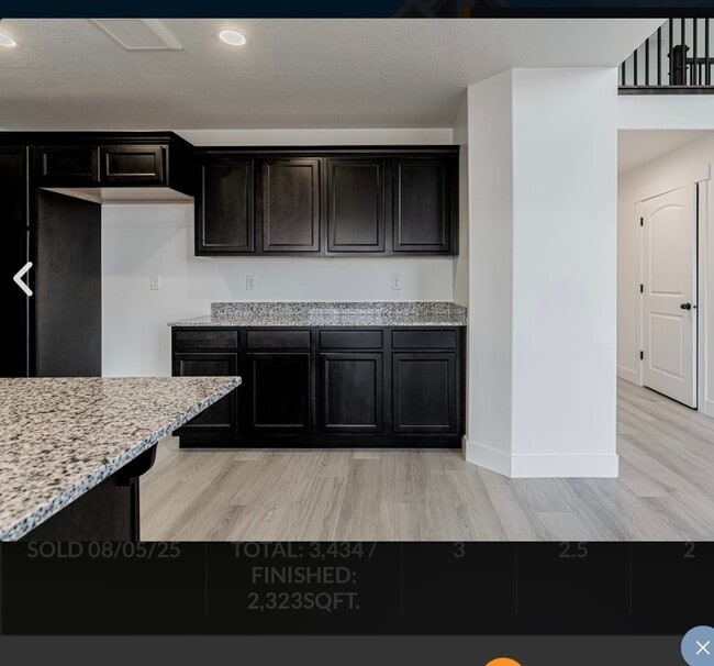 Photo - 13735 Devers Dr