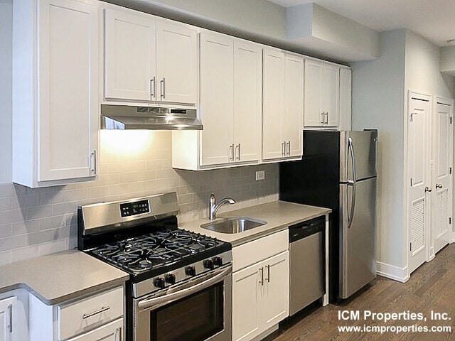 Building Photo - 3740 N Sheffield Ave Unit 3818