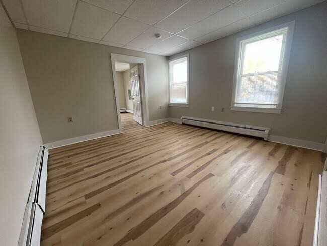 Photo - 52-58 N Pearl Street, Pittsfield, MA 01201 Unidad 56