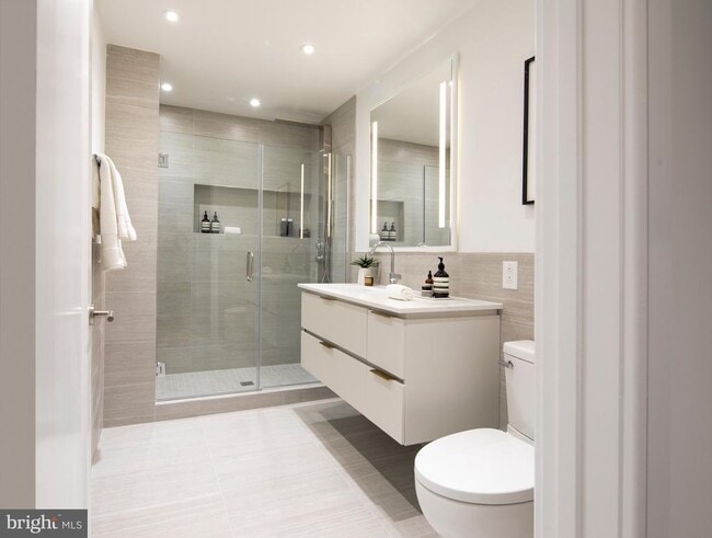 Photo - 900 N 9th St Unit B