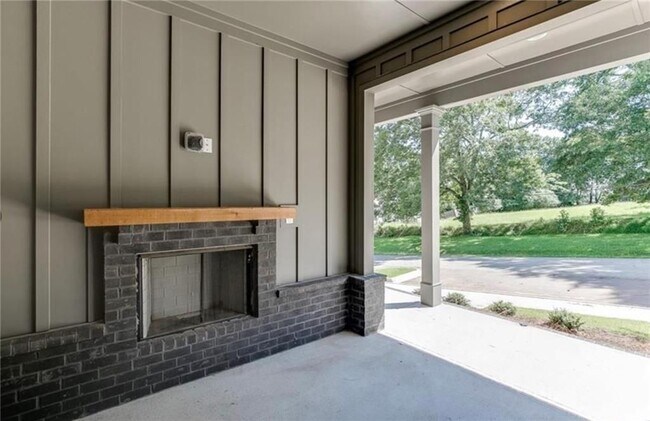 Photo - 5603 W Pine St