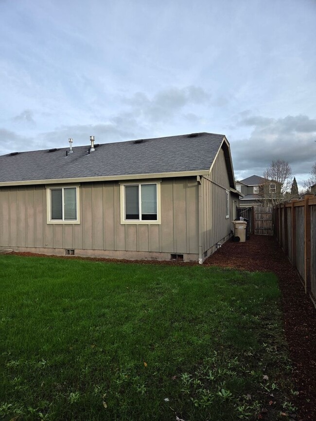 Photo - Beautiful Home! Large open living room! Double Car Garage! In private HOA neighborhood! Next to S...