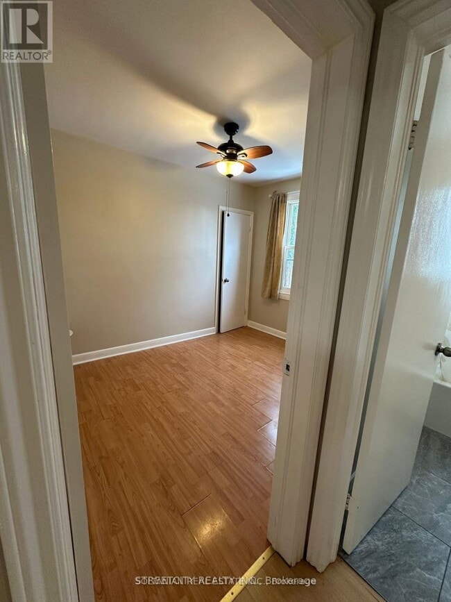 Photo - 123 Barker St