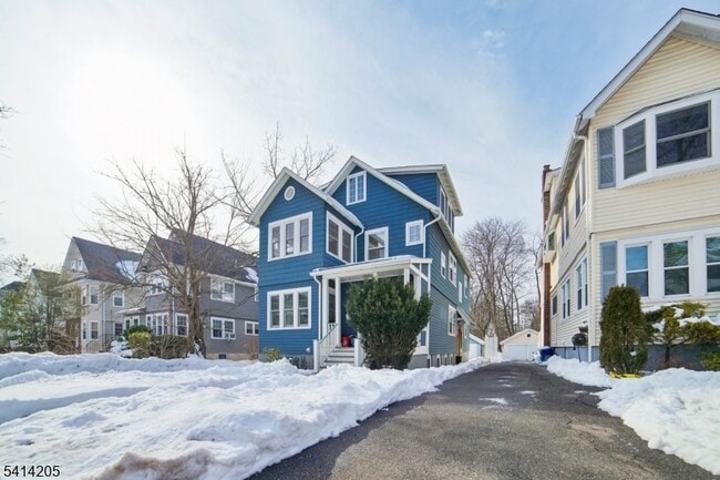 Building Photo - 42 Brookfield Rd Unit 2