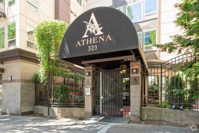 Building Photo - 1 bedroom in Seattle WA 98109 Unit 310 Rental