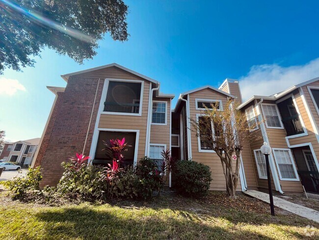Building Photo - Two  bedroom, two bathroom apartment locat...