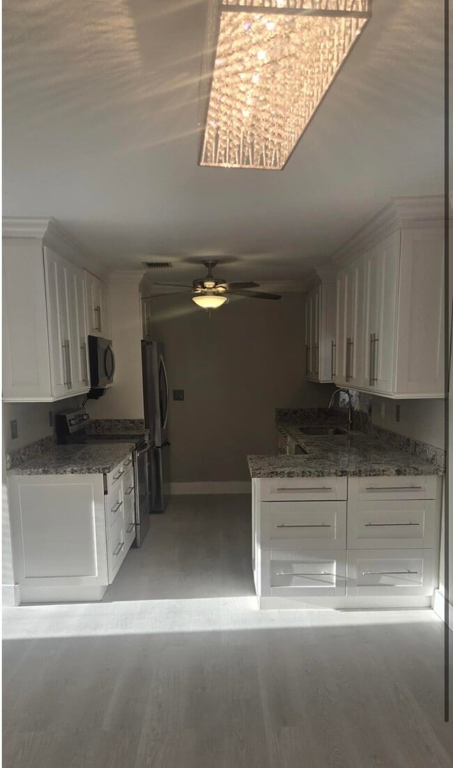 Photo - 1520 N 25th Ave Unit 1