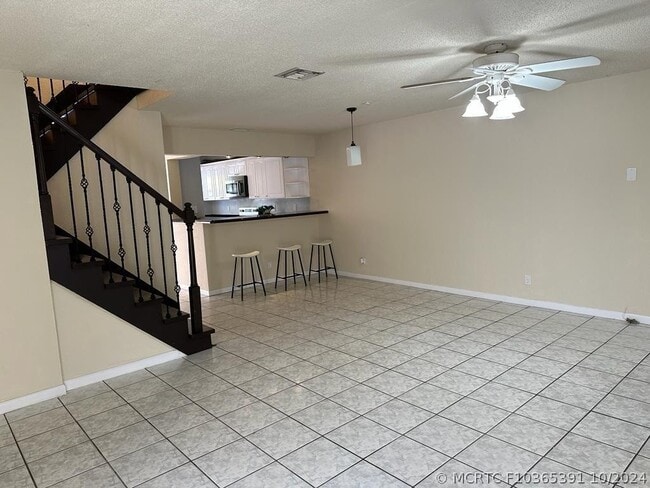 Building Photo - 11001 Royal Palm Blvd