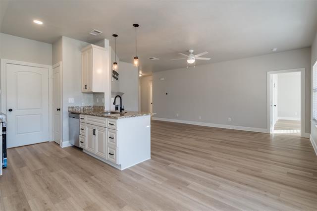 Photo - 205 Port Ingleside Dr