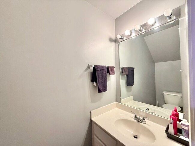 Photo - 311 Coral Creek Ln