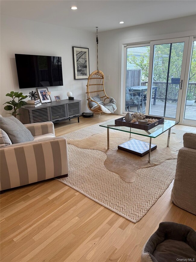 Photo - 3041 Mitchell Rd