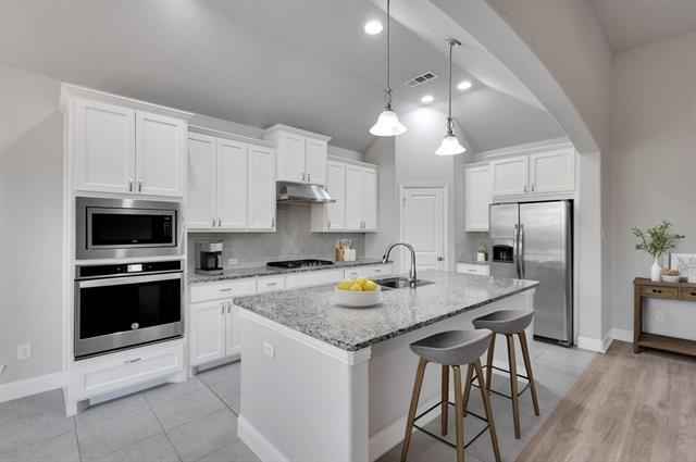 Photo - 2020 Overton Park Dr