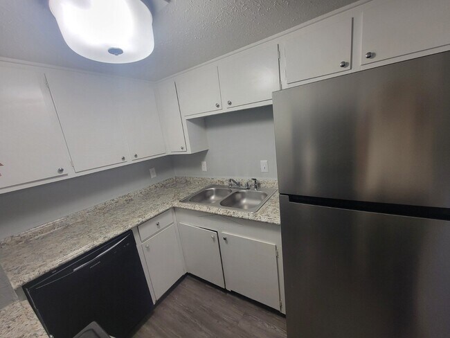 Photo - 225 W McDowell Rd Unit F8