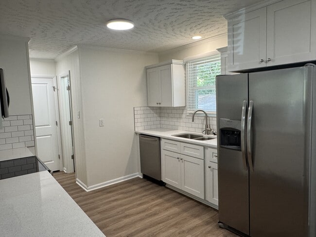 Photo - 208 Regalwood Dr