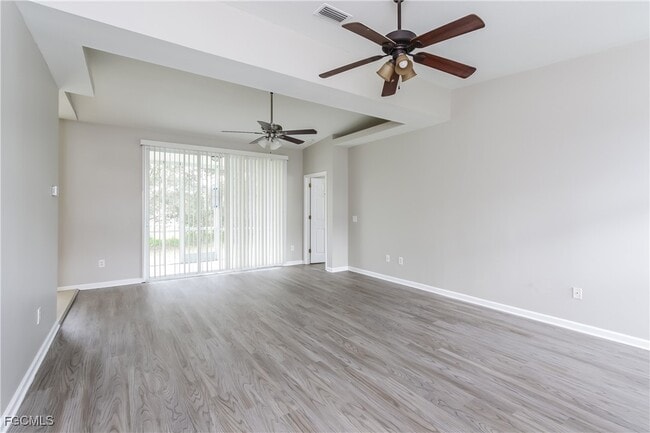 Photo - 4972 Weatherton St